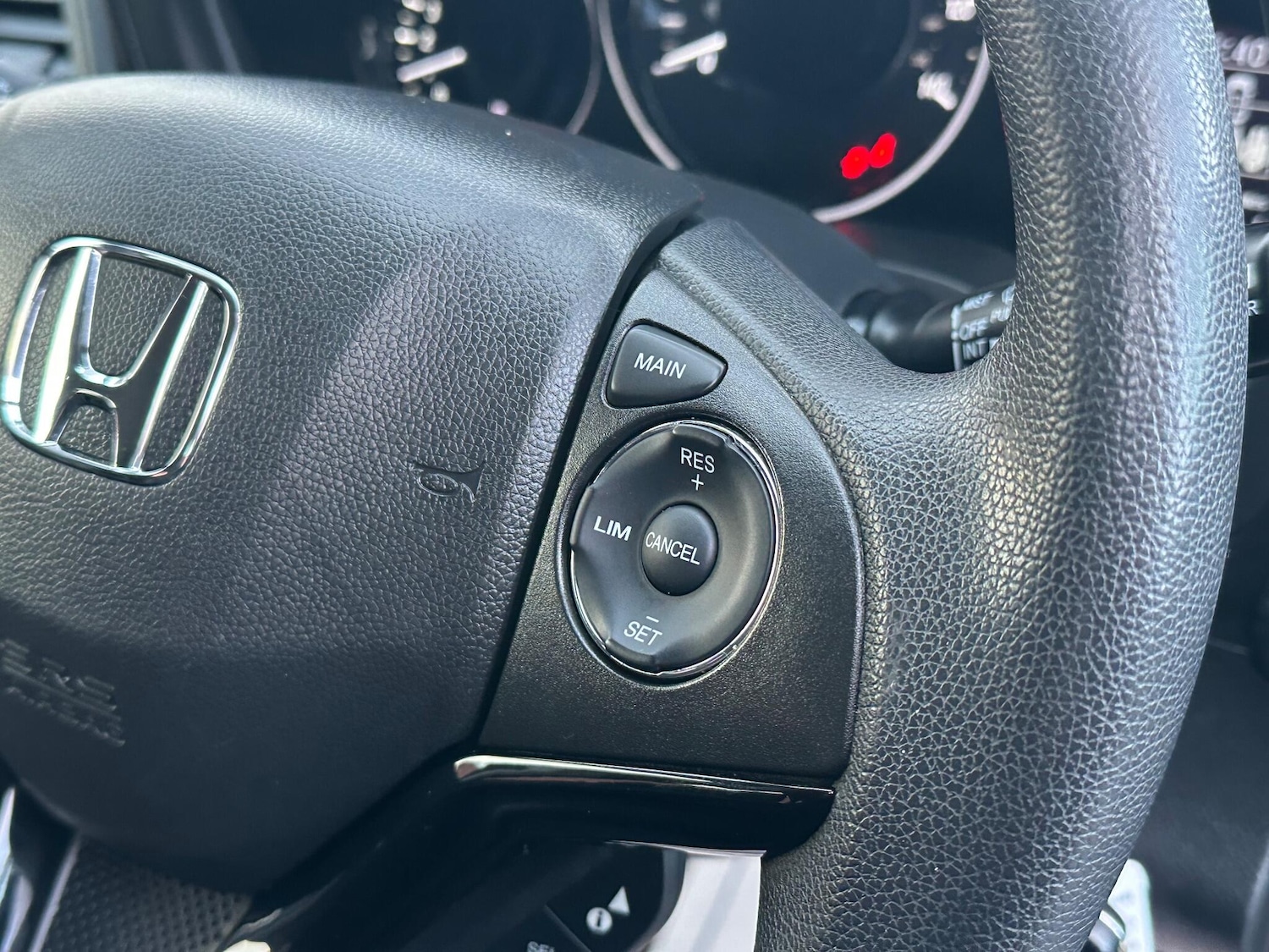 Used Honda HR-V 2017 for sale - 77156782: Photo 46