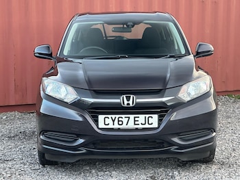 Used Honda HR-V 2017 for sale - 77156782: Photo