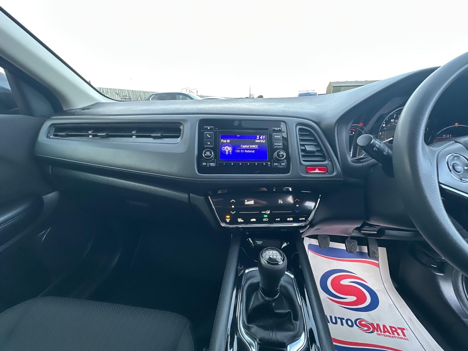 Used Honda HR-V 2017 for sale - 77156782: Photo 54