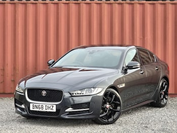 Used Jaguar XE 2018 for sale - 77784407: Photo