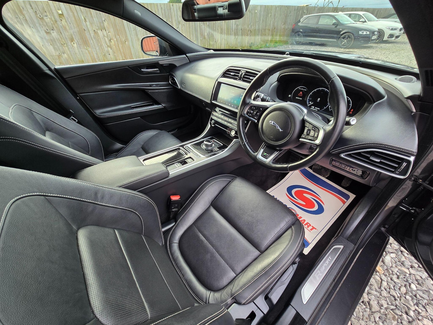 Used Jaguar XE for sale - 77784407: Photo 40