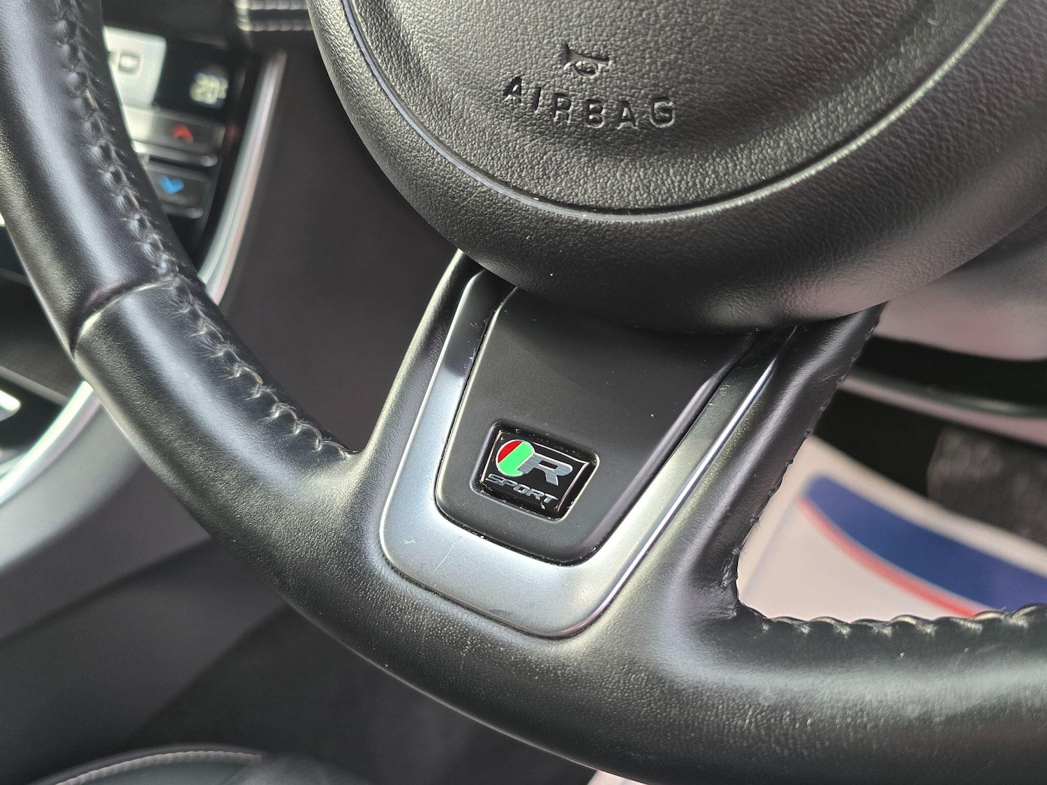 Used Jaguar XE for sale - 77784407: Photo 51