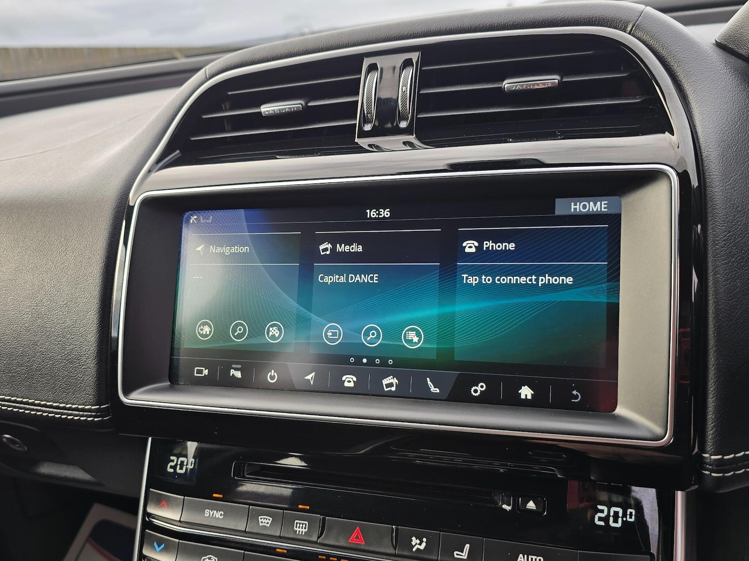 Used Jaguar XE for sale - 77784407: Photo 53