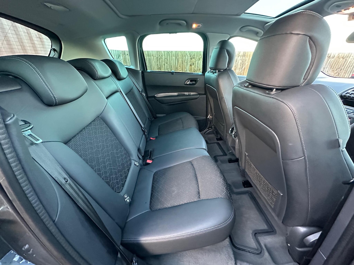 Used Peugeot 3008 2016 for sale - 77016355: Photo 46