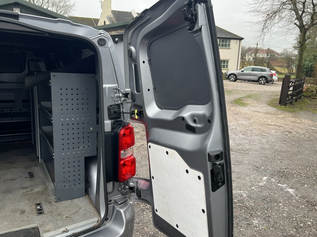 Used Vauxhall Vivaro 2020 for sale - 77140457: Photo 11