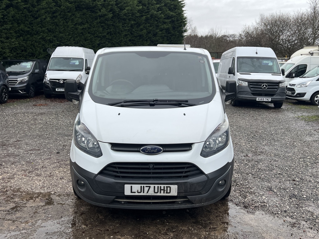 Used Ford Transit Custom 2017 for sale - 76974117: Photo 2