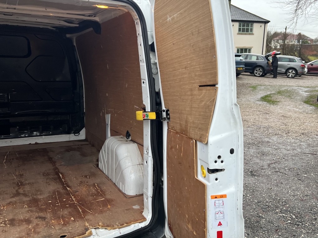 Used Ford Transit Custom 2017 for sale - 76974117: Photo 9