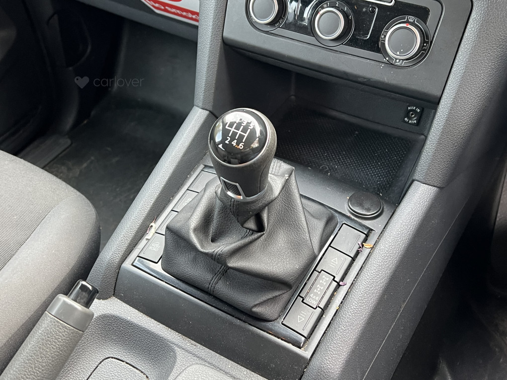 Used Volkswagen Amarok 2015 for sale - 76357445: Photo 23