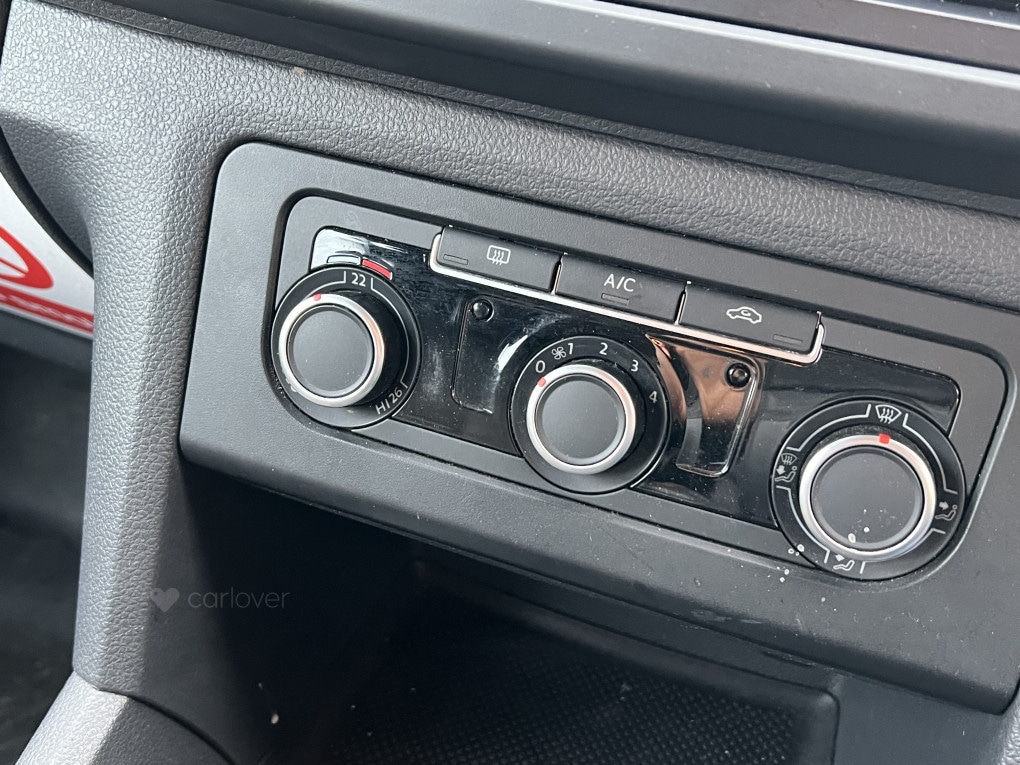 Used Volkswagen Amarok 2015 for sale - 76357445: Photo 27