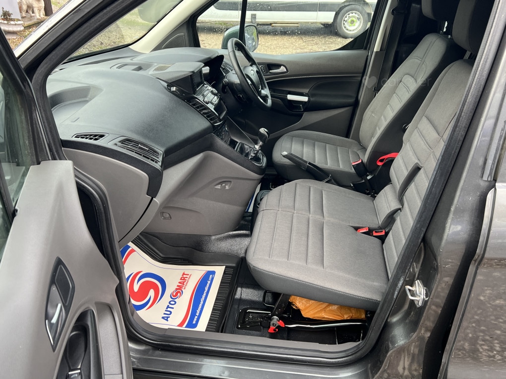 Used Ford Transit Connect 2018 for sale - 76830421: Photo 12
