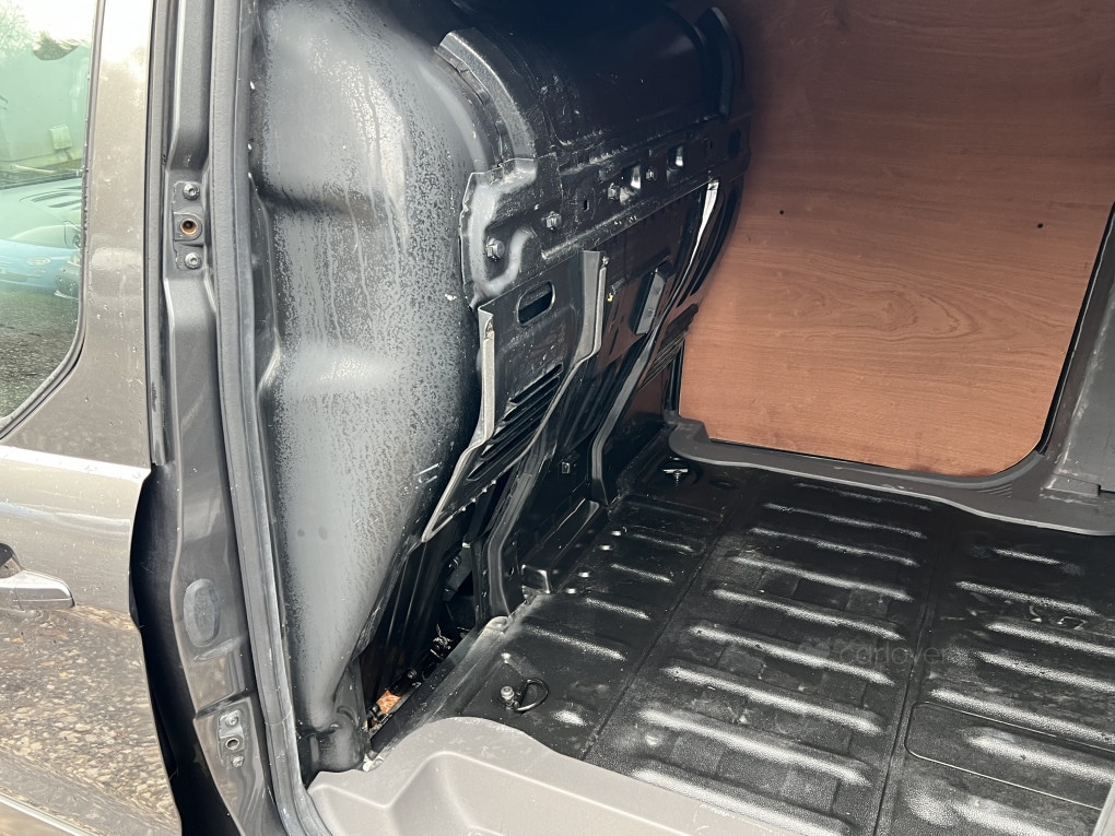 Used Ford Transit Connect 2018 for sale - 76830421: Photo 18