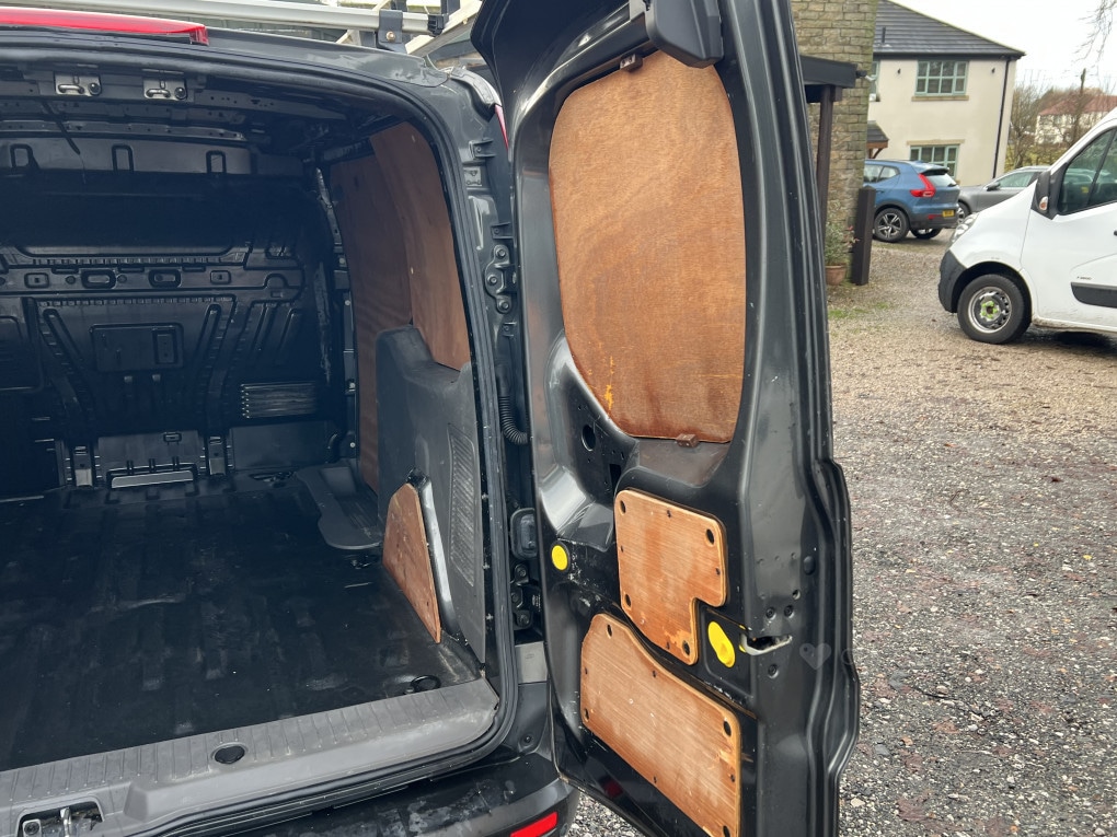Used Ford Transit Connect 2018 for sale - 76830421: Photo 22