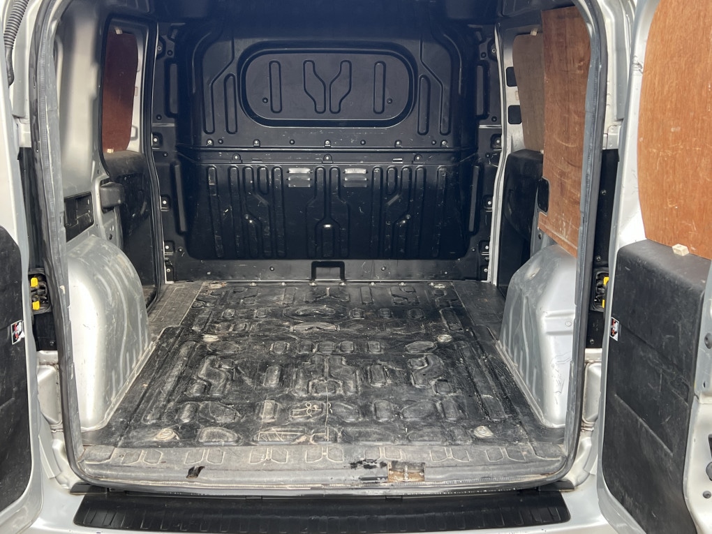 Used Vauxhall Combo 2018 for sale - 77213302: Photo 11