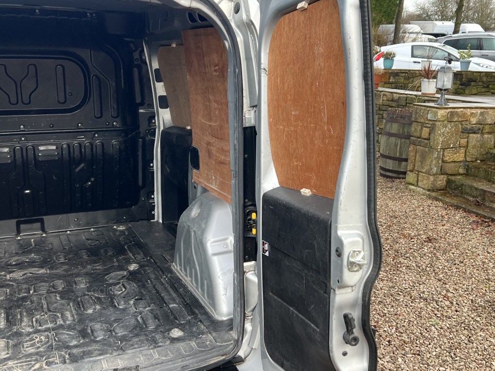 Used Vauxhall Combo 2018 for sale - 77213302: Photo 13