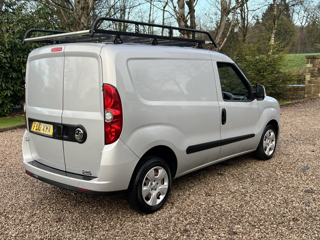 Used Vauxhall Combo 2018 for sale - 77213302: Photo 4