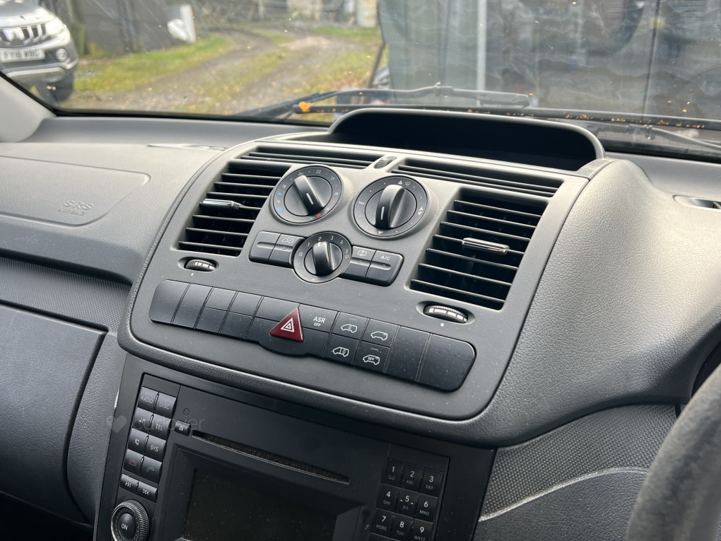 Used Mercedes-Benz Vito 2013 for sale - 76357447: Photo 17