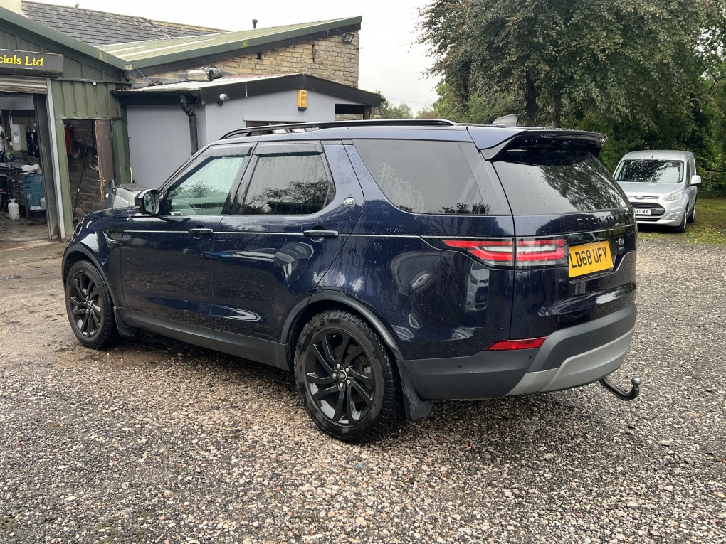 Used Land Rover Discovery 2018 for sale - 76017296: Photo 4