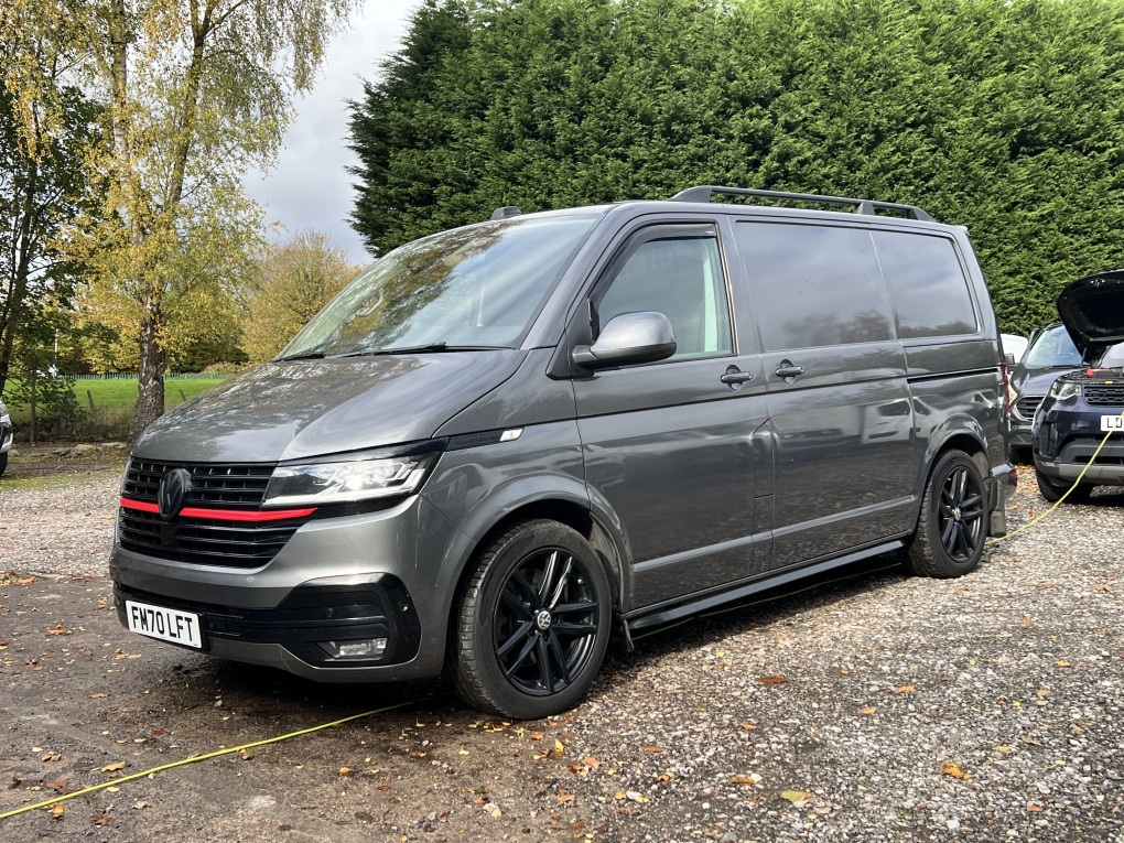 Used Volkswagen Transporter 2020 for sale - 76357448: Photo 1