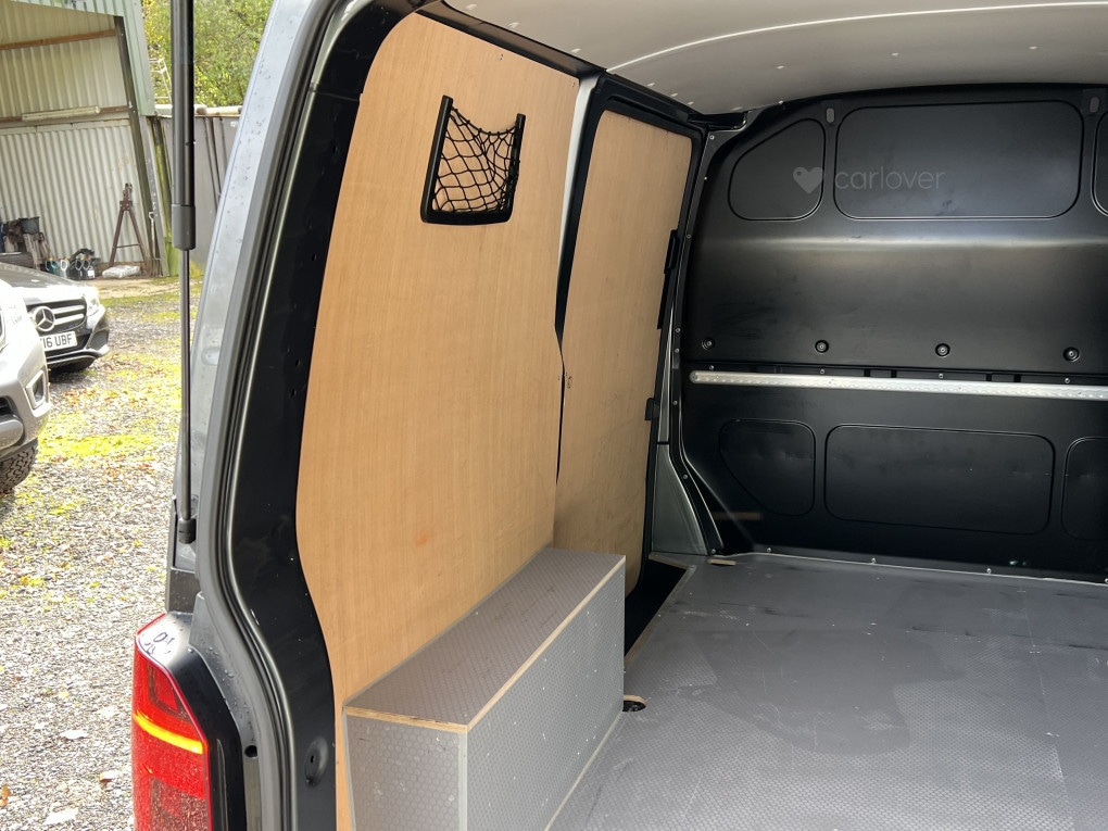 Used Volkswagen Transporter 2020 for sale - 76357448: Photo 11