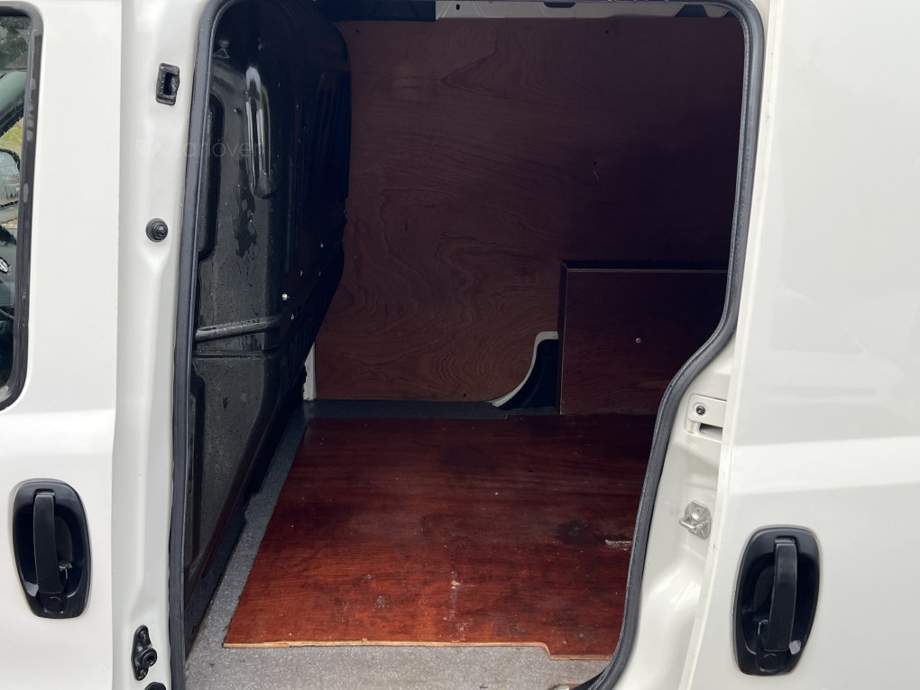 Used Vauxhall Combo 2017 for sale - 76497094: Photo 10