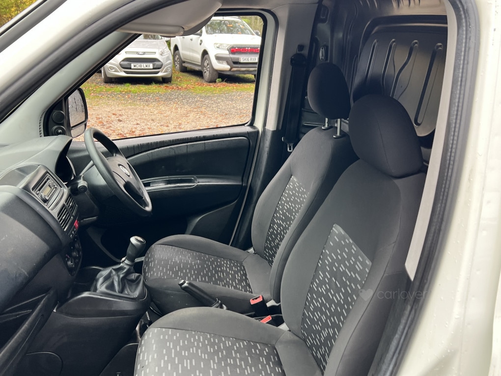 Used Vauxhall Combo 2017 for sale - 76497094: Photo 13