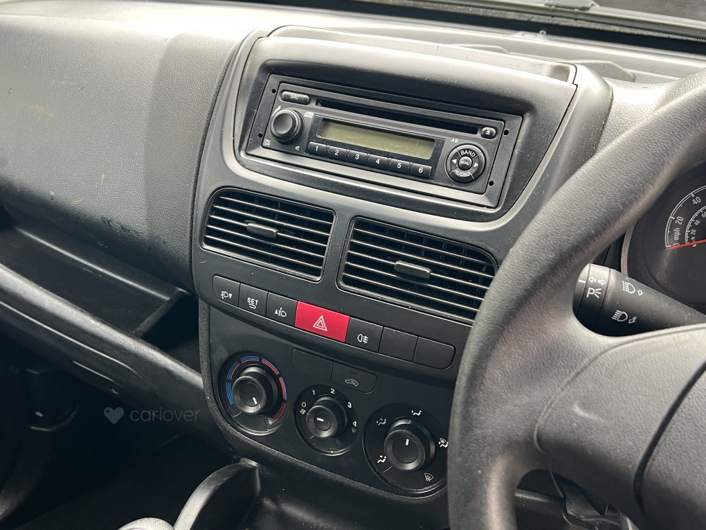 Used Vauxhall Combo 2017 for sale - 76497094: Photo 17