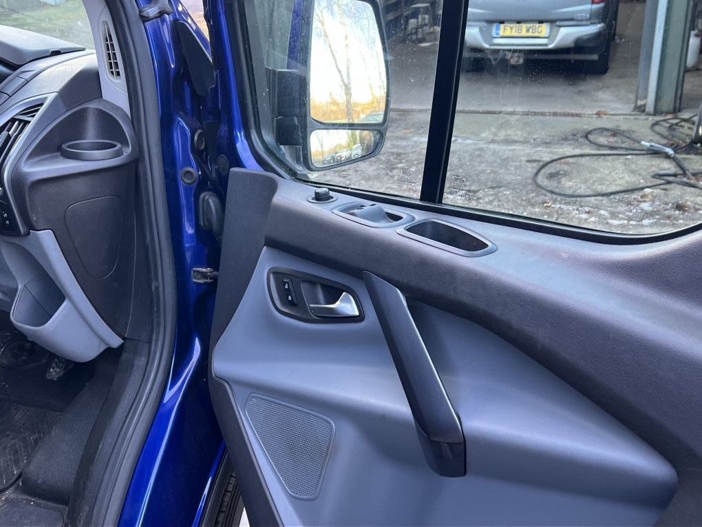 Used Ford Transit Custom 2017 for sale - 76650818: Photo 22