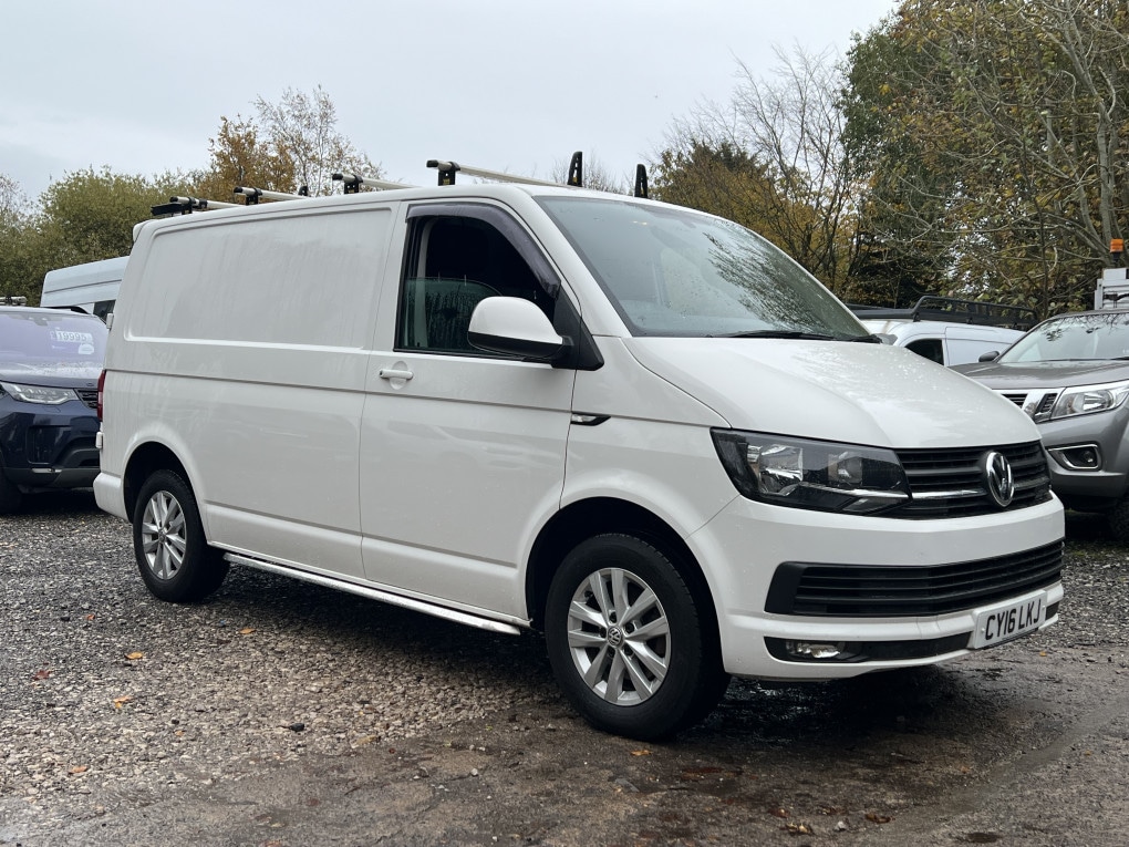 Used Volkswagen Transporter 2016 for sale - 76418111: Photo 1