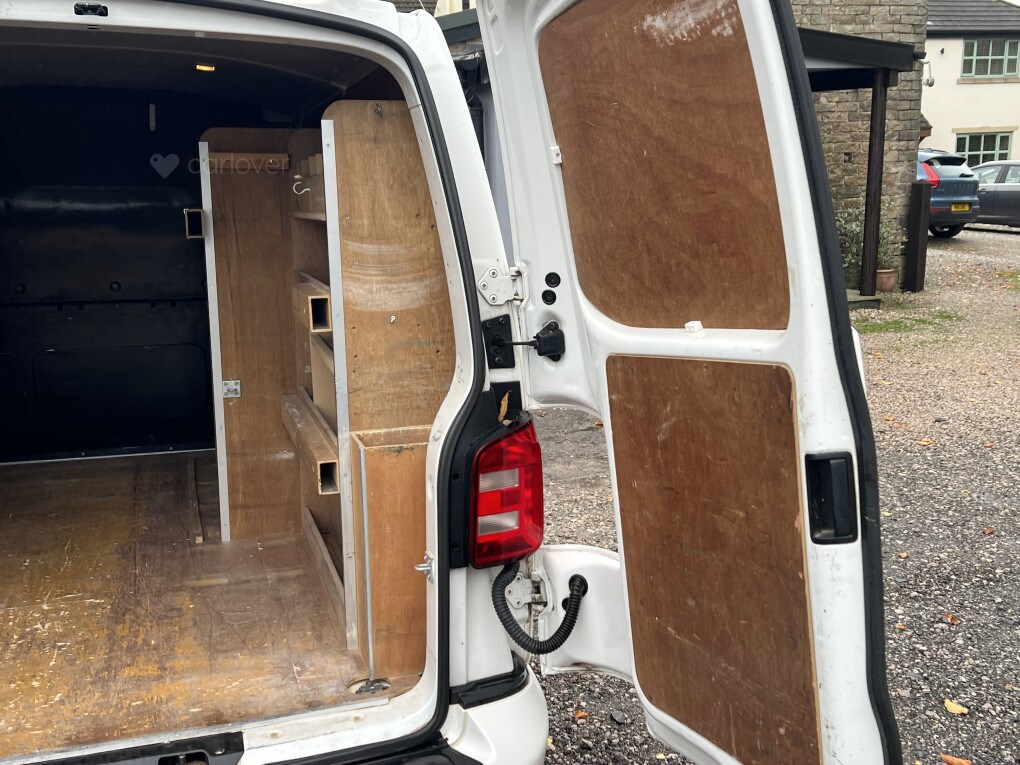 Used Volkswagen Transporter 2016 for sale - 76418111: Photo 25