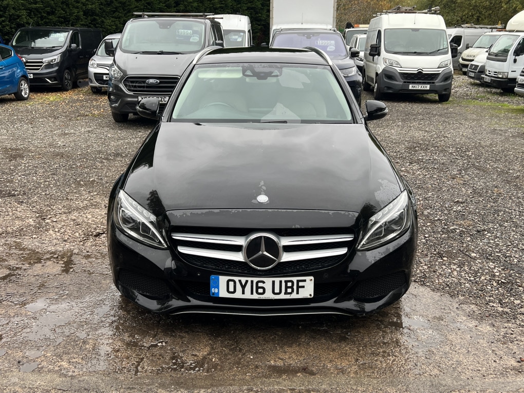 Used Mercedes-Benz C Class 2016 for sale - 76236464: Photo 2