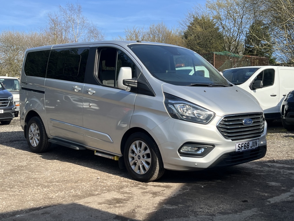 Used Ford Tourneo Custom 2018 for sale - 77937645: Photo 2