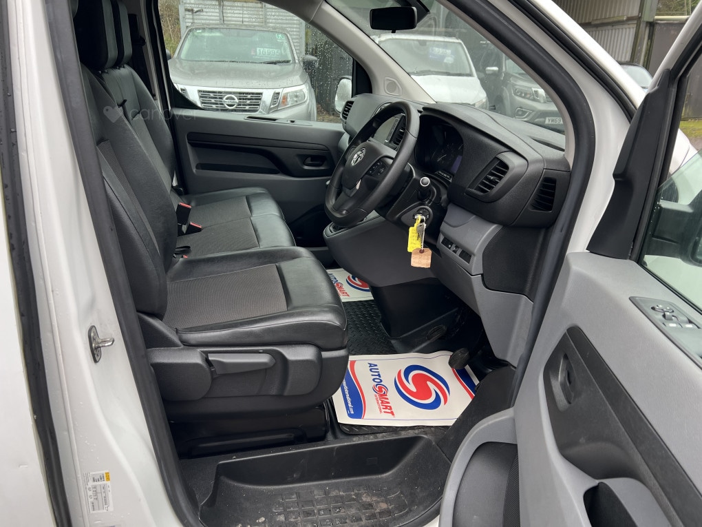 Used Vauxhall Vivaro 2020 for sale - 77140455: Photo 19