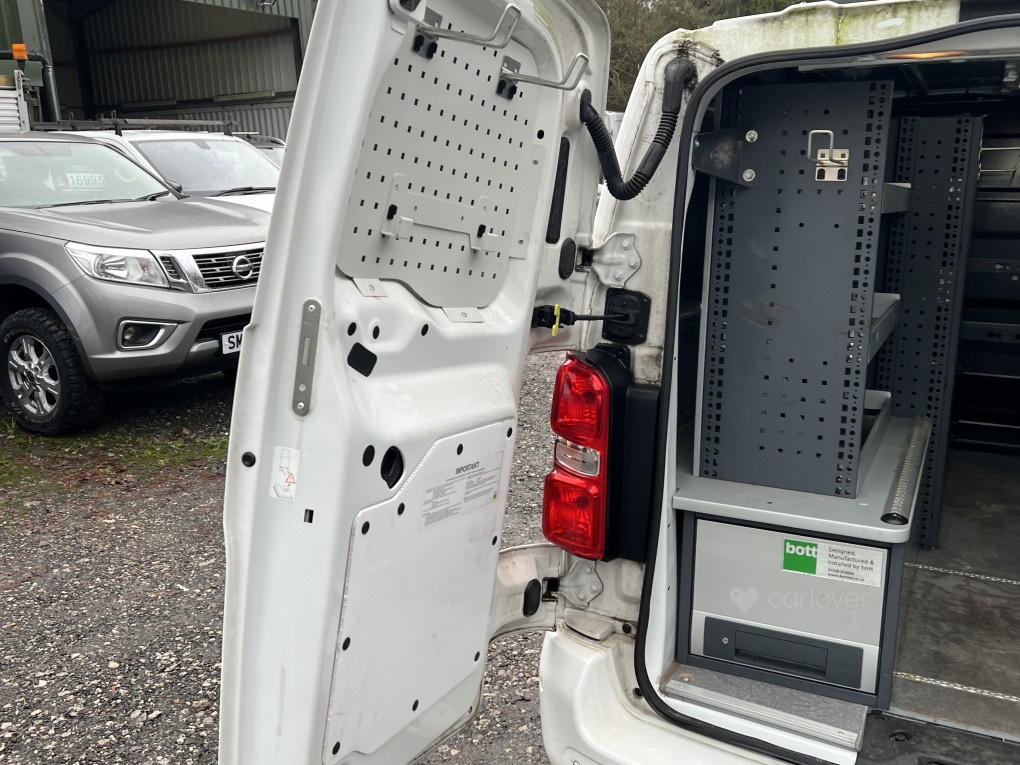 Used Vauxhall Vivaro 2020 for sale - 77140455: Photo 8