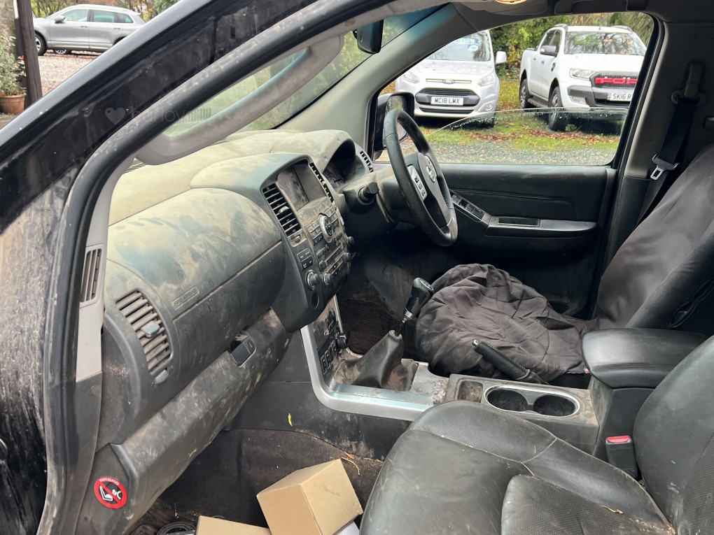 Used Nissan Navara 2011 for sale - 76577771: Photo 24