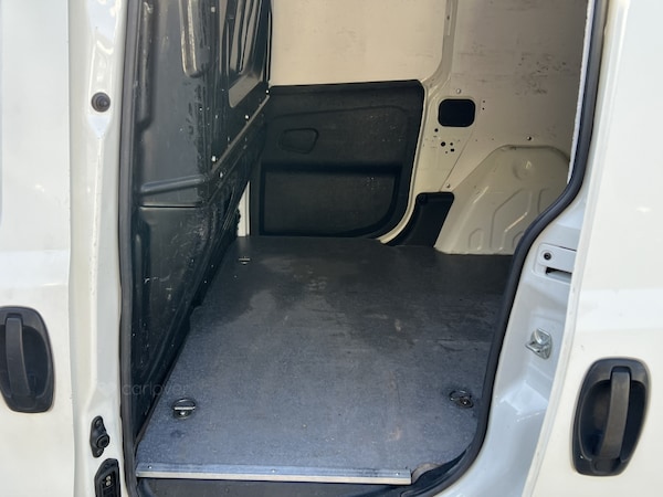 Used Vauxhall Combo 2018 for sale - 76186217: Photo 10
