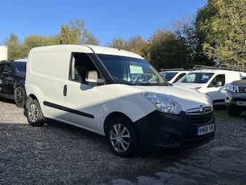 Used Vauxhall Combo 2018 for sale - 76186217: Photo