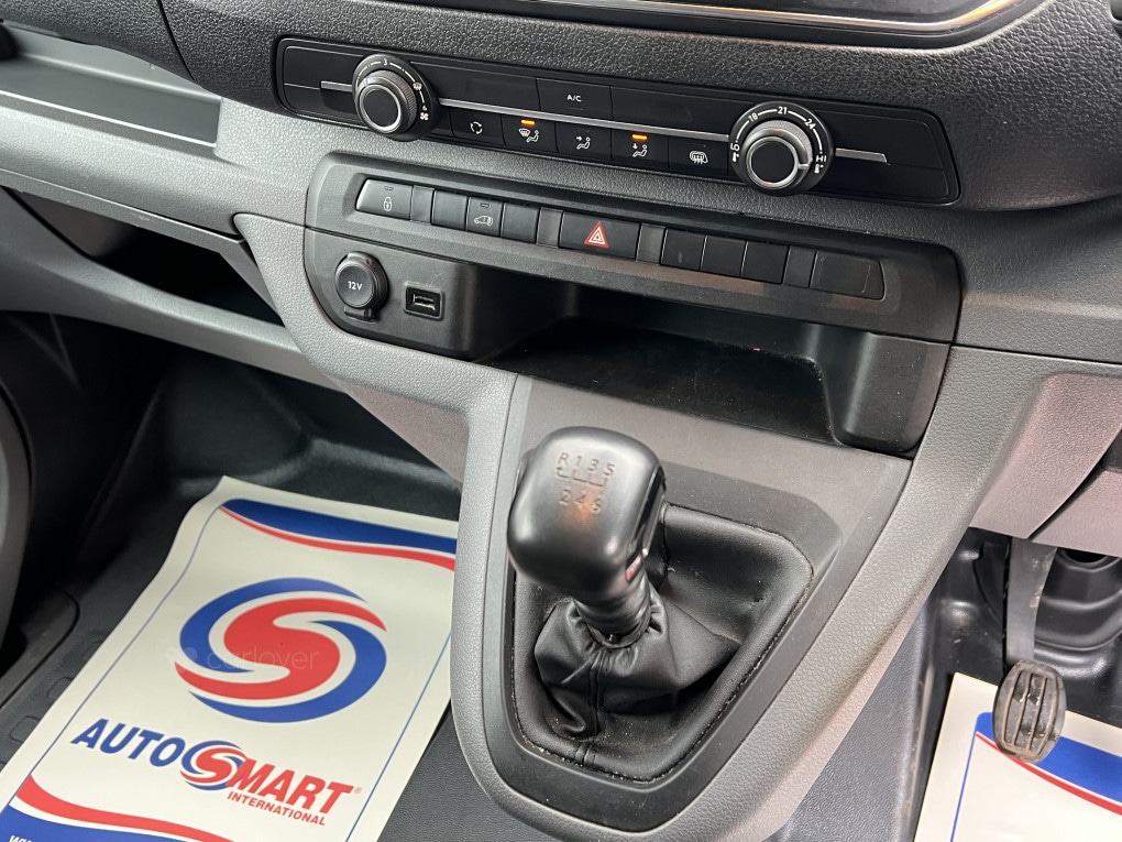 Used Vauxhall Vivaro 2022 for sale - 77452809: Photo 30