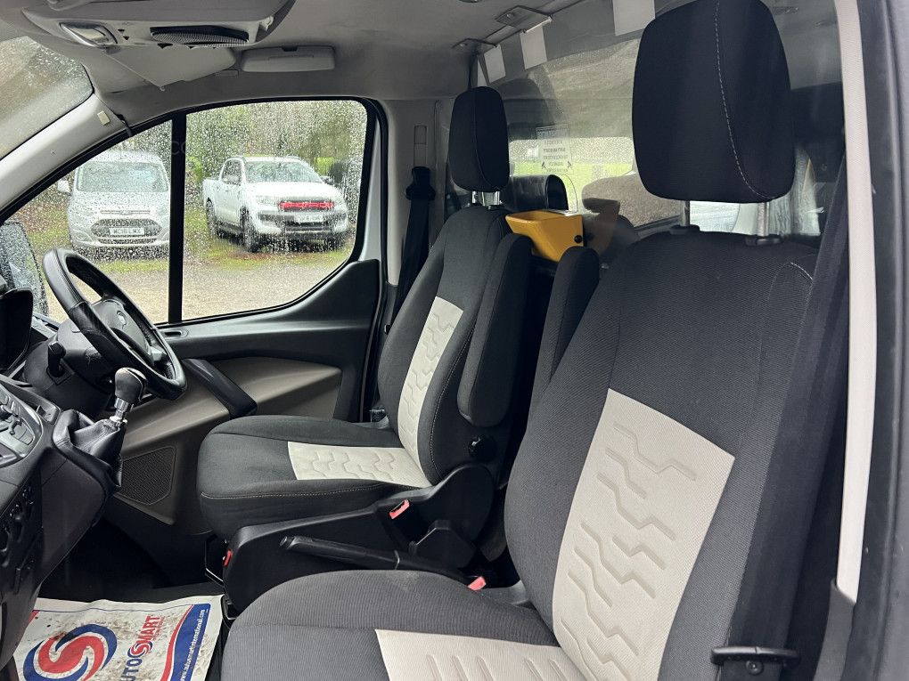 Used Ford Tourneo Custom 2015 for sale - 76799008: Photo 15