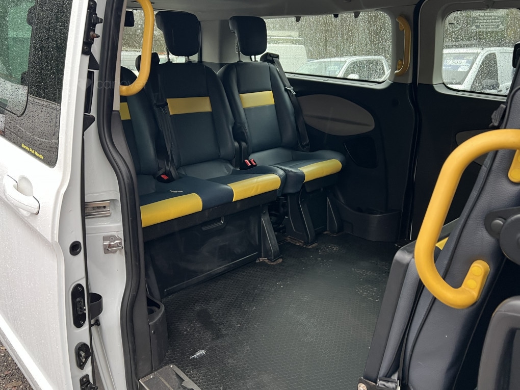 Used Ford Tourneo Custom 2015 for sale - 76799008: Photo 24