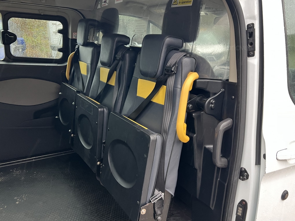 Used Ford Tourneo Custom 2015 for sale - 76799008: Photo 25