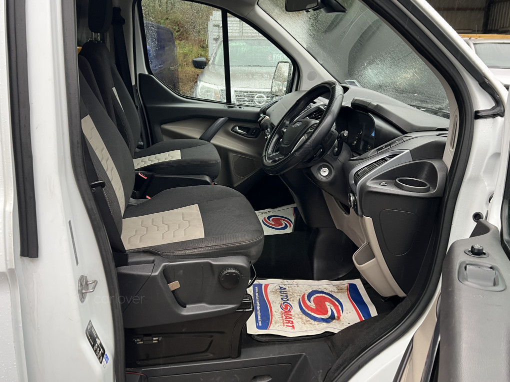 Used Ford Tourneo Custom 2015 for sale - 76799008: Photo 26