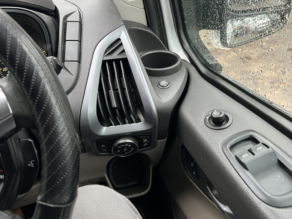 Used Ford Tourneo Custom 2015 for sale - 76799008: Photo 32