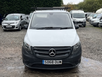 Used Mercedes-Benz Vito 2018 for sale - 76157600: Photo