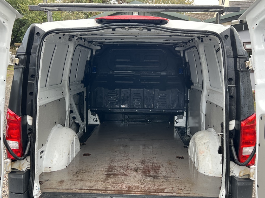 Used Mercedes-Benz Vito 2018 for sale - 76157600: Photo 8