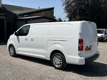 Used Vauxhall Vivaro undefined for sale - 79010263: Photo