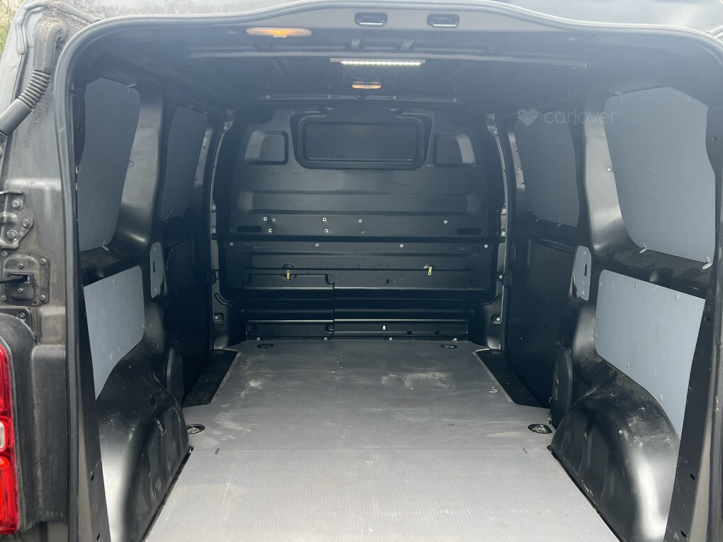 Used Vauxhall Vivaro 2020 for sale - 78111736: Photo 10