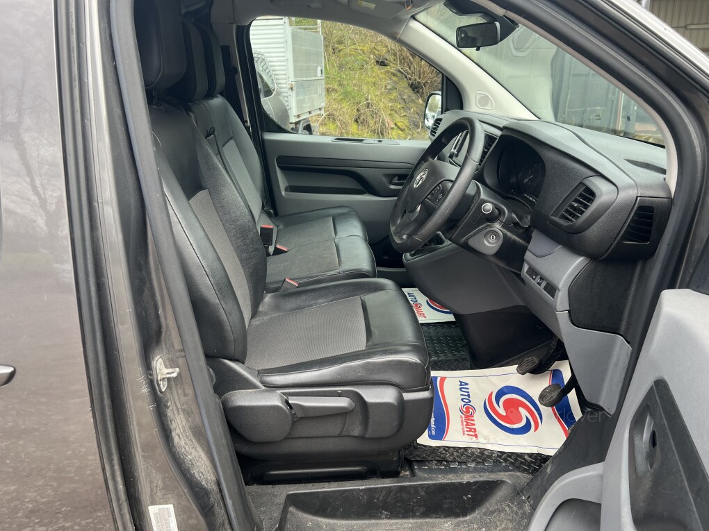 Used Vauxhall Vivaro 2020 for sale - 78111736: Photo 18