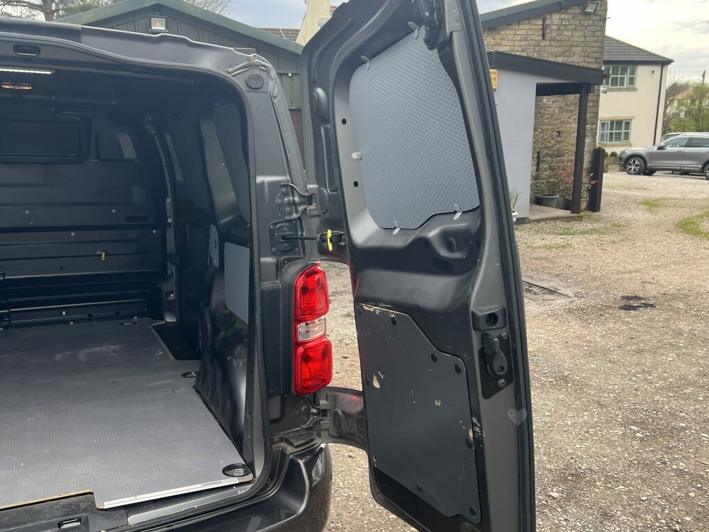 Used Vauxhall Vivaro 2020 for sale - 78111736: Photo 9