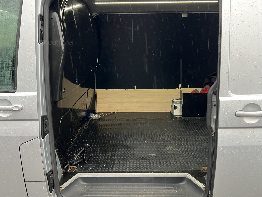 Used Volkswagen Transporter 2015 for sale - 76830422: Photo 12