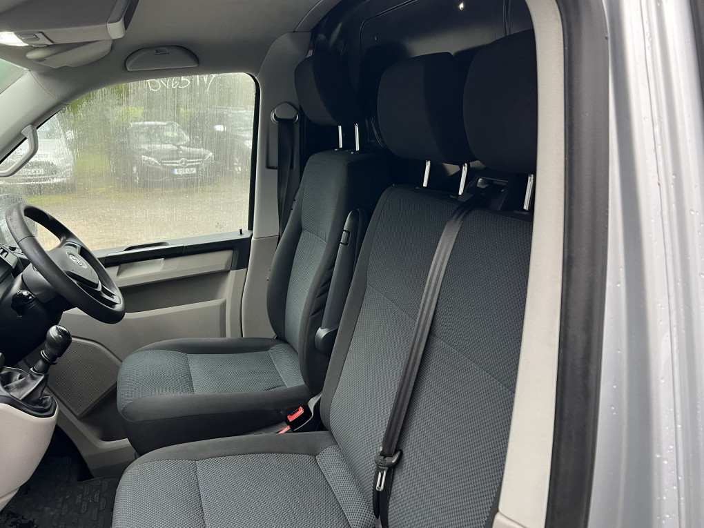 Used Volkswagen Transporter 2015 for sale - 76830422: Photo 19